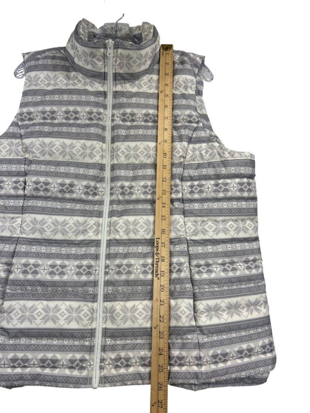 NWOT Lands' End Women's XL Goose Down Puffer Vest Gray White Fair Isle Snowflake - Picture 3 of 10